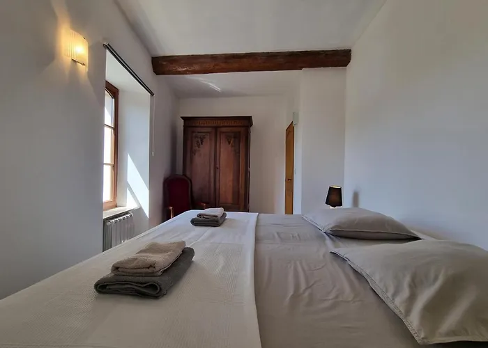 La Roche 10 Hébergement de vacances